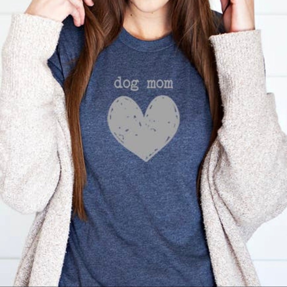 Dog Mom Heart Tee